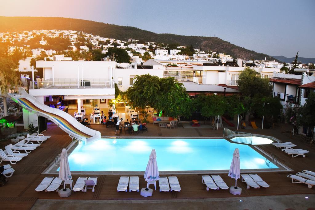 Delfi Hotel Spa & Wellness Center Bodrum Exterior foto
